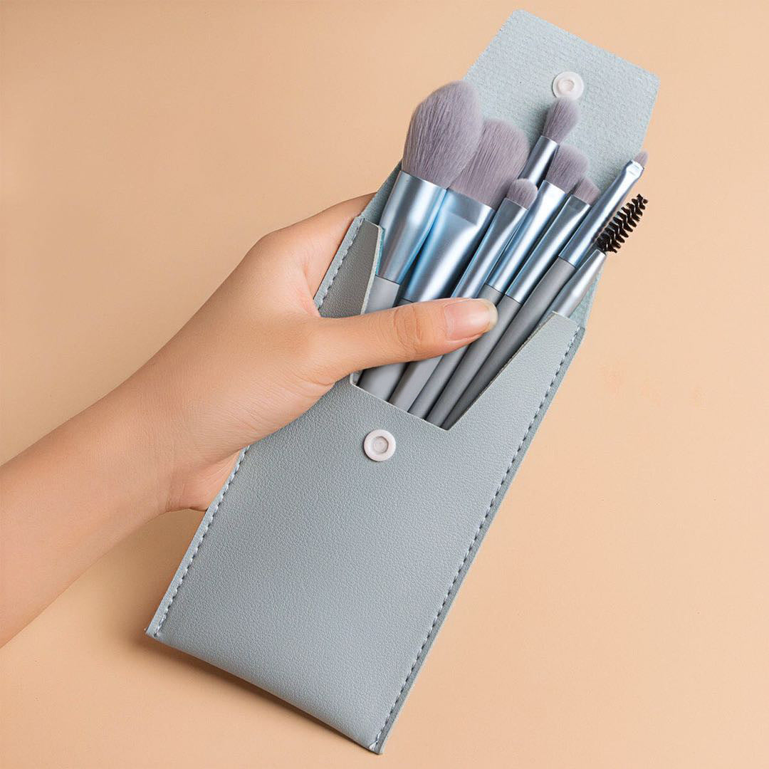 Portable Set Of 8 Mini Beauty Makeup Brushes Portable Set Of 8 Mini Beauty Makeup Brushes